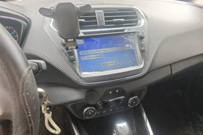 Ford Escort 2017, 64000 км, за 36838.2 CNY - фото 10