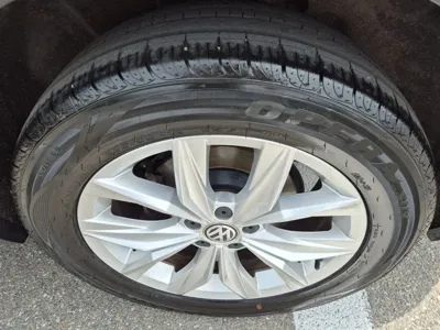 Volkswagen Tiguan 2018, 102800 км, за 18500000 KRW - фото 17