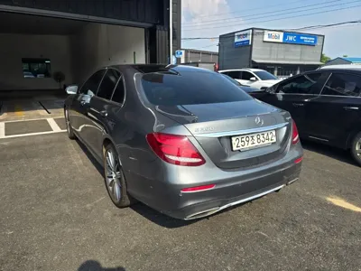 Mercedes-Benz E-Class 2019, 65072 км, за 29200000 KRW