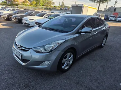 Hyundai Avante 2012, 229000 км, за 3300000 KRW