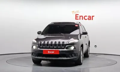 Jeep Cherokee 2017, 74618 км, за 10900000 KRW