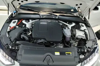 Audi A4L 2025, 6000 км, за 201653.25 CNY - фото 10
