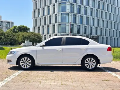 Volkswagen Lavida 2016, 161000 км, за 25800 CNY