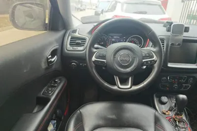 Jeep Compass 2017, 104100 км, за 54159.42 CNY - фото 7