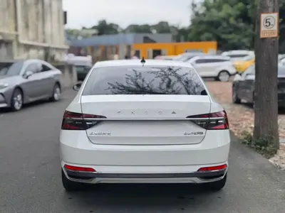 Skoda Superb 2021, 52000 км, за 75800 CNY - фото 5