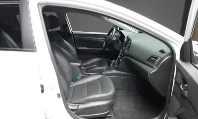 Hyundai Avante 2016, 111354 км, за 7800000 KRW - фото 11