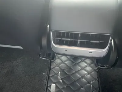 Tesla Model 3 2023, 40000 км, за 82700 CNY - фото 12
