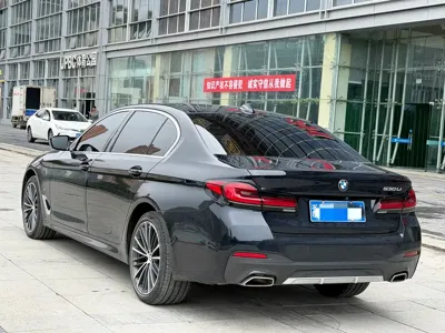 BMW 5 Series 2023, 60000 км, за 209800 CNY - фото 4