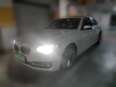 BMW 5 Series · 2017 год