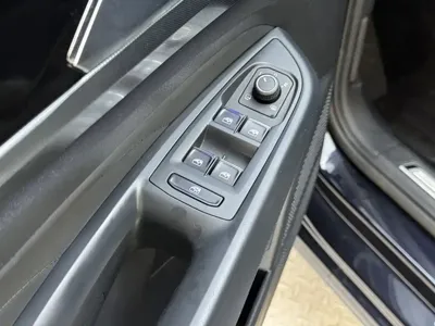 Volkswagen Passat 2023, 40000 км, за 99500 CNY - фото 11