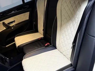 Bentley Flying Spur 2019, 40000 км, за 1020000 CNY - фото 18