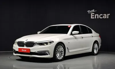 BMW 5-Series · 2018 год