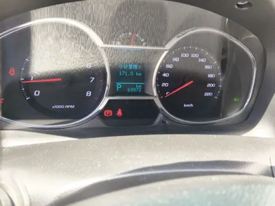 Chevrolet Captiva 2015, 70000 км, за 36222.81 CNY - фото 11