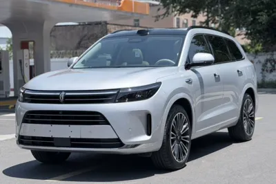 Hima AITO M7 · 2024 год