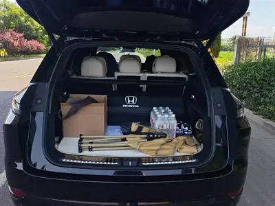 Li Auto Li L7 2025, 28900 км, за 242100 CNY