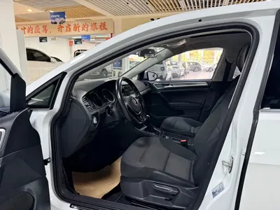 Volkswagen Golf 2018, 83000 км, за 43800 CNY - фото 6