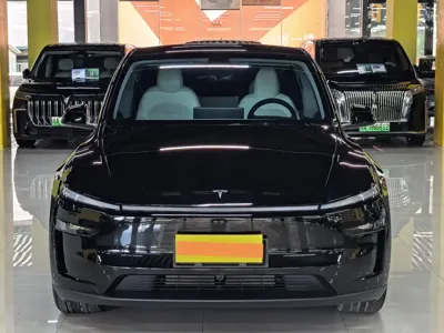 Tesla Model Y 2025, 25000 км, за 262800 CNY