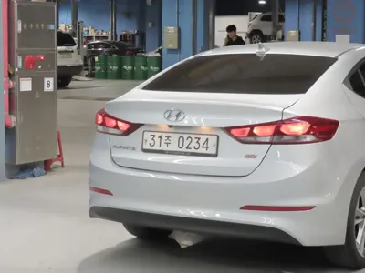 Hyundai Avante 2017, 117508 км, за 7800000 KRW - фото 19