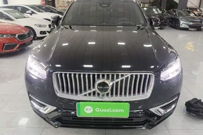 Volvo XC90 New Energy 2024, 12300 км, за 380455.15 CNY