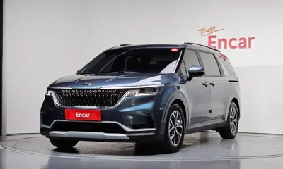 Kia Canival · 2021 год