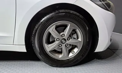 Hyundai Avante 2017, 79556 км, за 8400000 KRW - фото 5