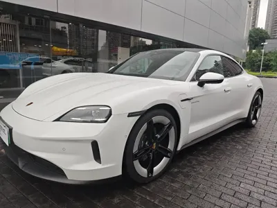 Porsche Taycan · 2024 год