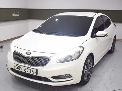 Kia K3 · 2013 год
