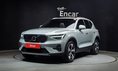 Volvo XC40 · 2024 год