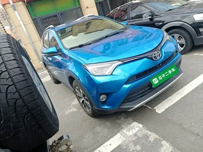 Toyota RAV4 2018, 37500 км, за 71200 CNY