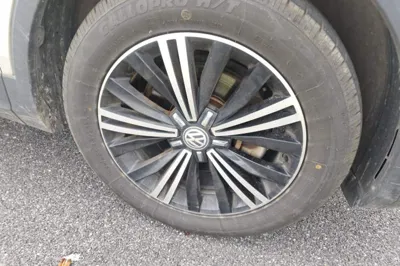 Volkswagen Tiguan L 2019, 75800 км, за 78584.52 CNY - фото 8
