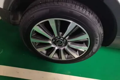 Land Rover Range Rover Evoque 2018, 51500 км, за 84410.38 CNY - фото 21