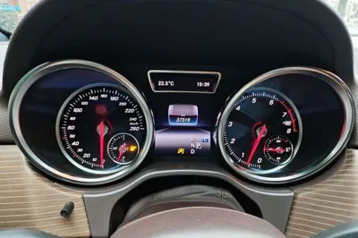 Mercedes-Benz GLE 2018, 37300 км, за 215695.79 CNY - фото 10