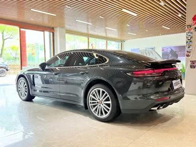 Porsche Panamera 2021, 26000 км, за 598000 CNY - фото 4