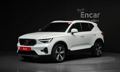 Volvo XC40 · 2023 год