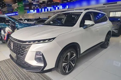 Roewe RX5 Max · 2022 год