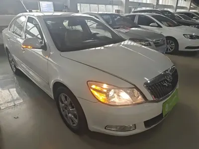Skoda Octavia 2014, 163900 км, за 20200 CNY