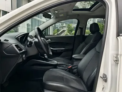 Ford Escort 2020, 60000 км, за 33800 CNY - фото 21