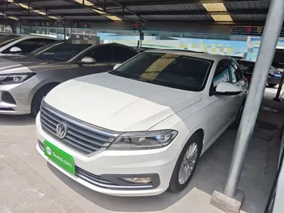 Volkswagen Lavida 2019, 64700 км, за 49500 CNY - фото 1
