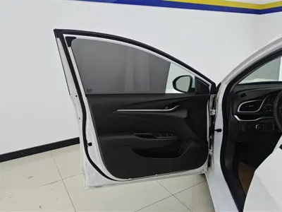Buick Excelle 2022, 69500 км, за 46800 CNY - фото 7