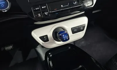 Toyota Prius 2017, 52349 км, за 17900000 KRW - фото 9