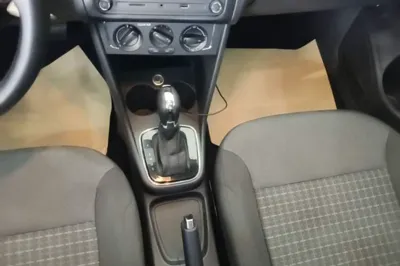 Volkswagen Polo 2016, 86100 км, за 43425.43 CNY - фото 16