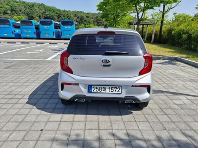 Kia Morning 2021, 49216 км, за 9800000 KRW
