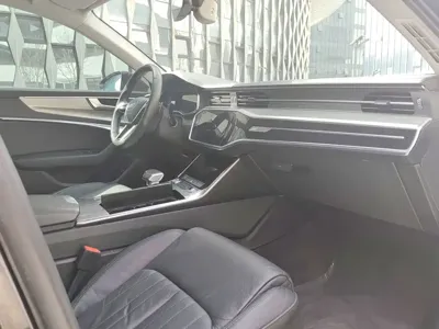 Audi A6L 2019, 96900 км, за 178100 CNY - фото 12