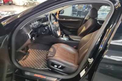 BMW 5 Series 2018, 110500 км, за 146962.09 CNY - фото 18