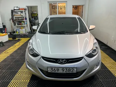 Hyundai Avante · 2012 год