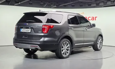 Ford Explorer 2017, 196794 км, за 9000000 KRW
