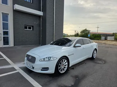Jaguar XJ · 2015 год