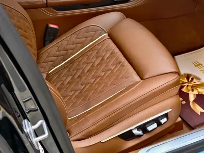 BMW 7 Series 2021, 130000 км, за 385000 CNY - фото 8
