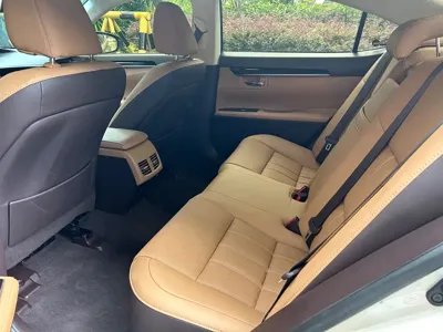 Lexus ES 2017, 120000 км, за 95800 CNY - фото 9