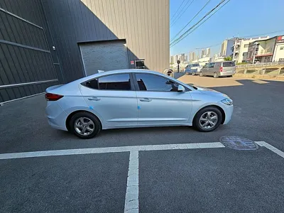 Hyundai Avante 2016, 140238 км, за 7090000 KRW